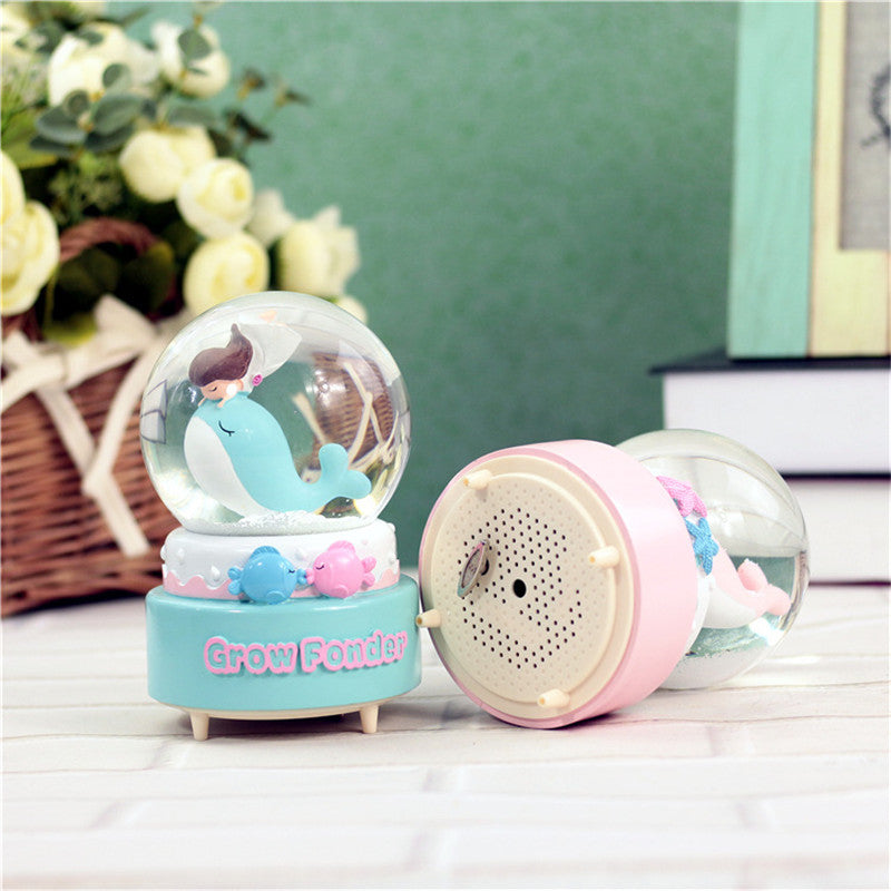 Mini Dolphin Crystal Ball